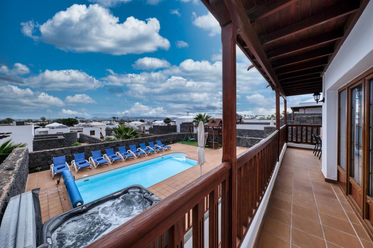 Villa Flavia-Private Pool, Jacuzzi, Sea Views Playa Blanca  Extérieur photo