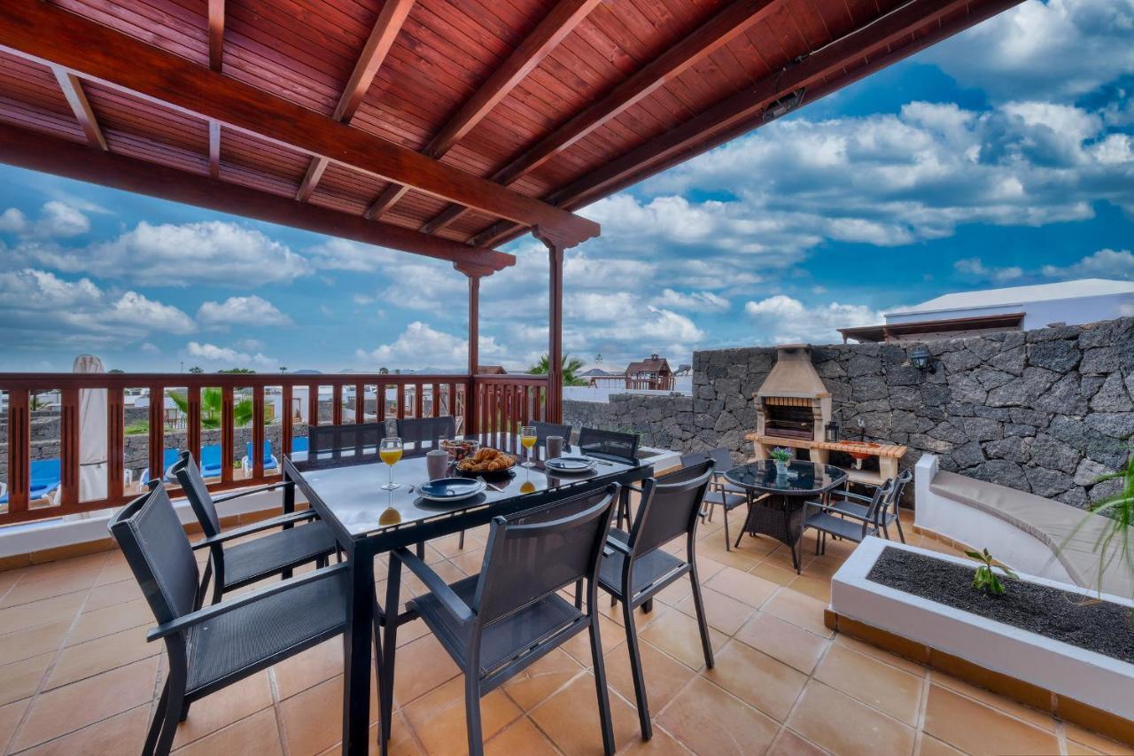 Villa Flavia-Private Pool, Jacuzzi, Sea Views Playa Blanca  Extérieur photo