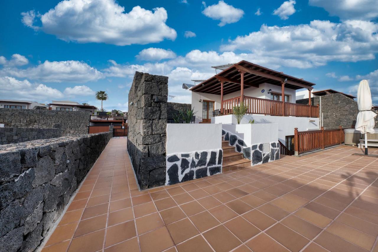 Villa Flavia-Private Pool, Jacuzzi, Sea Views Playa Blanca  Extérieur photo