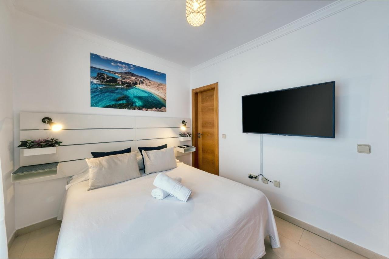 Villa Flavia-Private Pool, Jacuzzi, Sea Views Playa Blanca  Extérieur photo