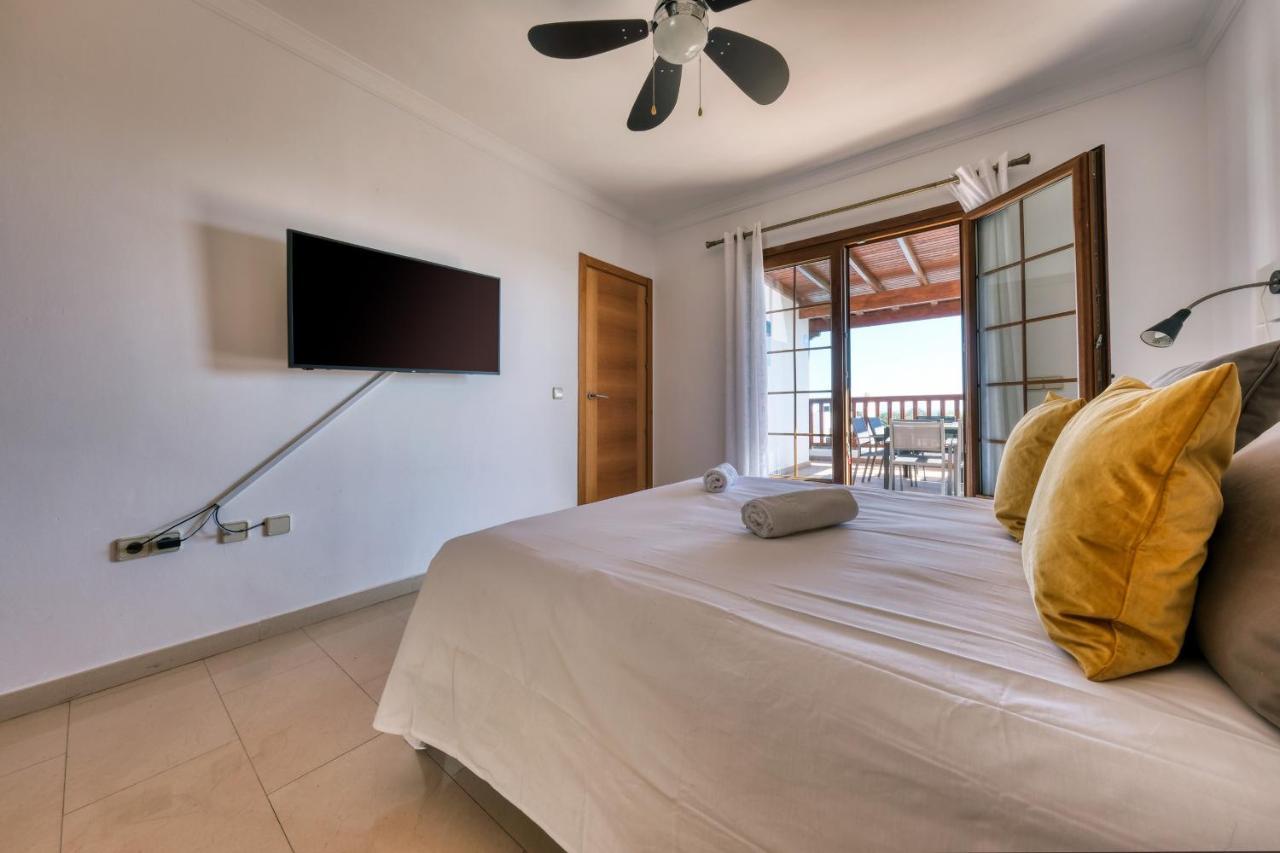 Villa Flavia-Private Pool, Jacuzzi, Sea Views Playa Blanca  Extérieur photo