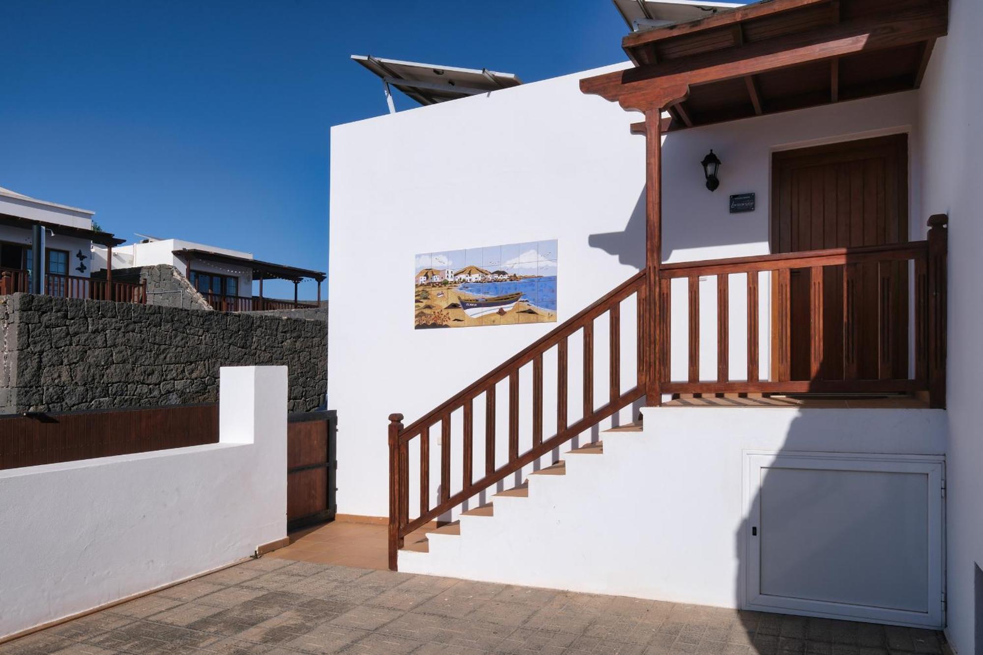 Villa Flavia-Private Pool, Jacuzzi, Sea Views Playa Blanca  Extérieur photo