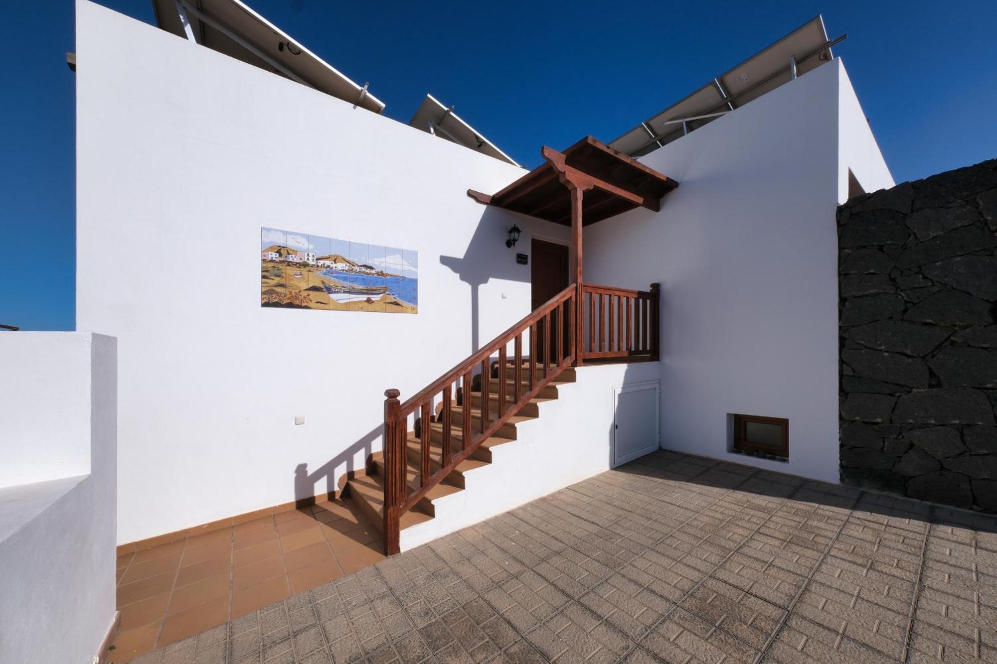 Villa Flavia-Private Pool, Jacuzzi, Sea Views Playa Blanca  Extérieur photo