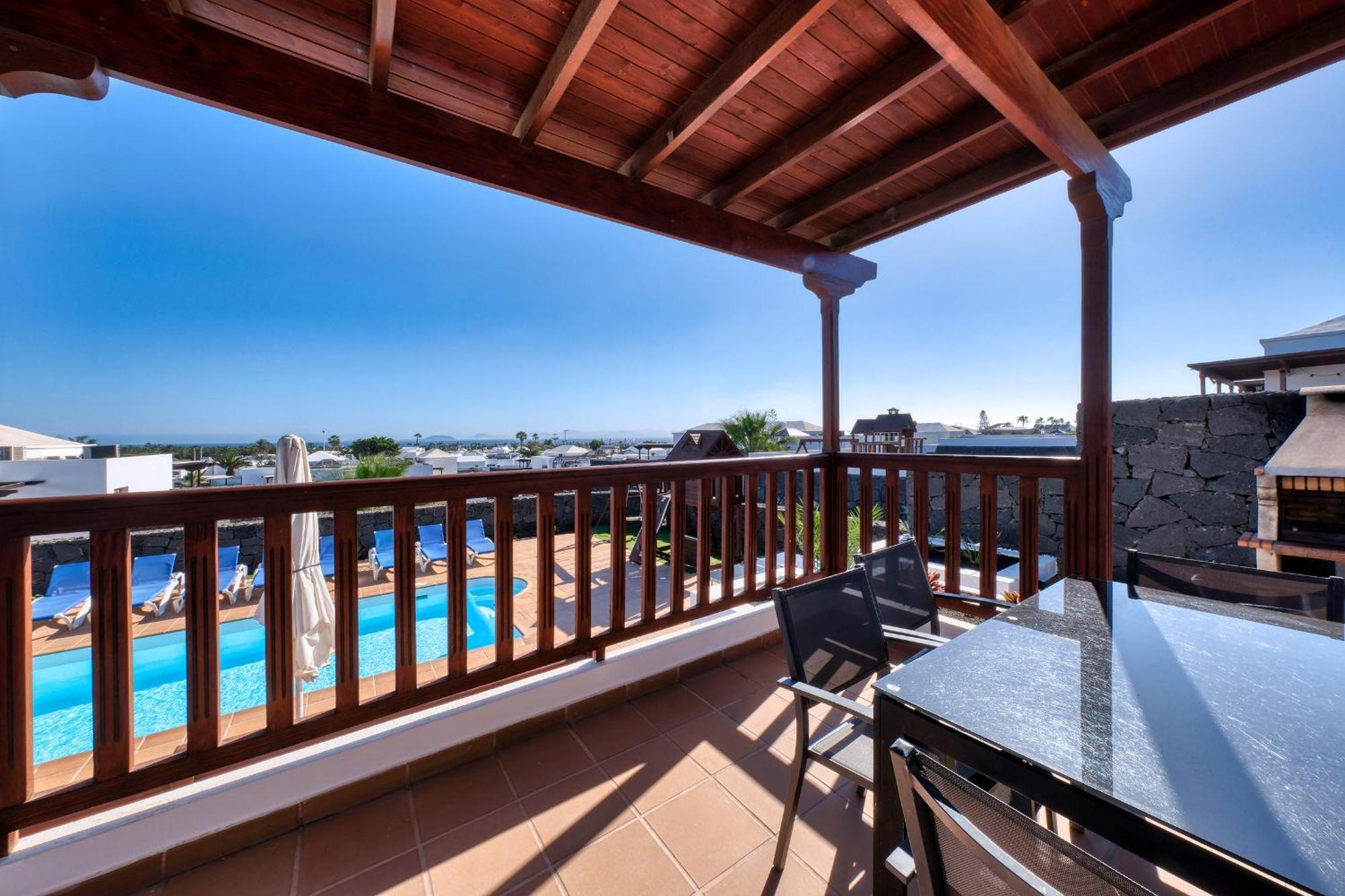 Villa Flavia-Private Pool, Jacuzzi, Sea Views Playa Blanca  Extérieur photo